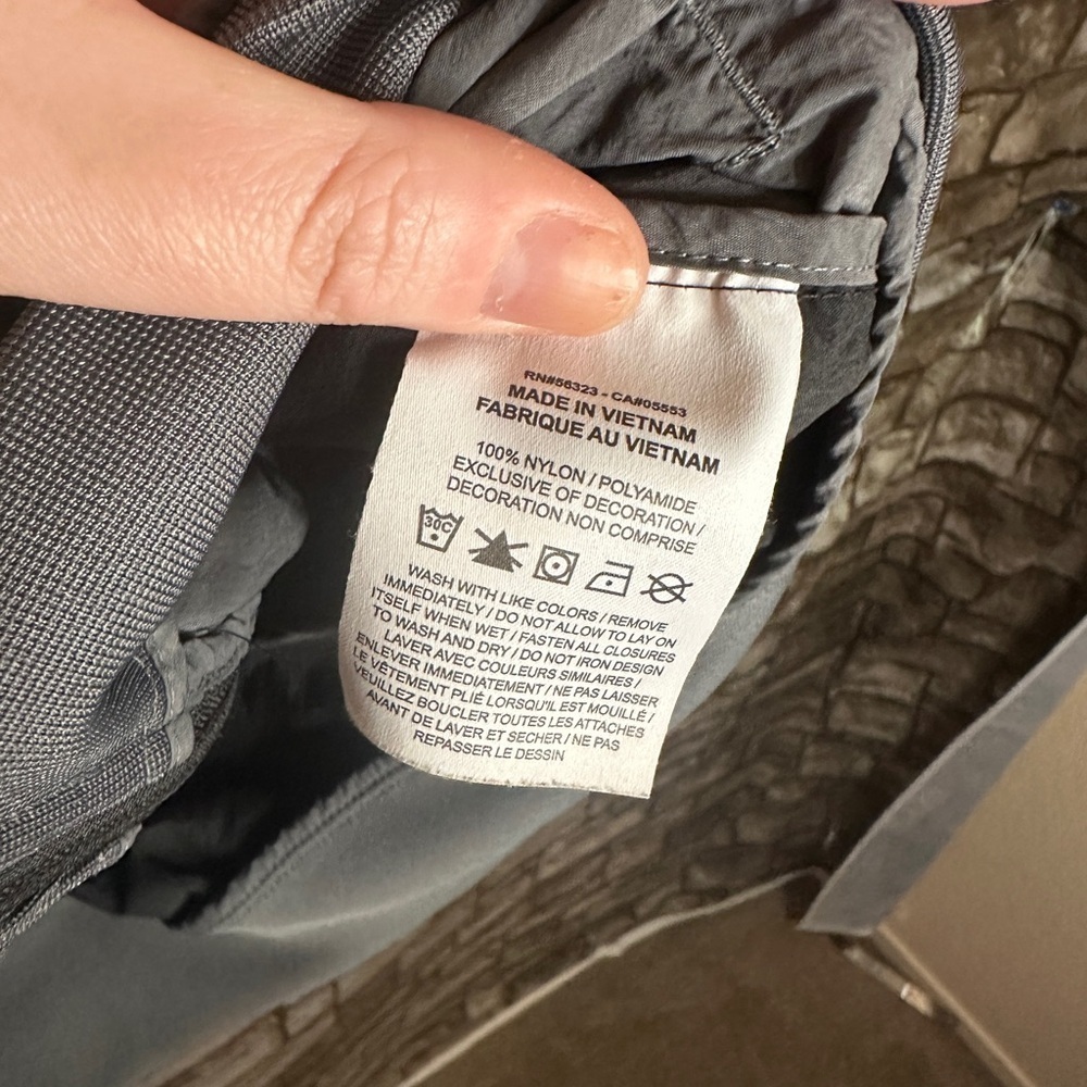 Nike Kids Zip Up Hoodie Windbreaker Size Medium - Picture 6 of 7